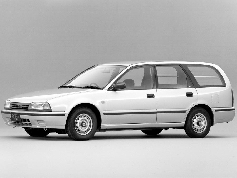 Nissan Avenir Cargo '1990